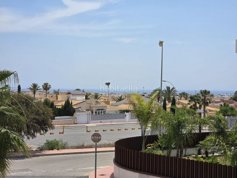 Foto d03328da-8f71-471f-a1e7-d77e28fbc5ef. Casa adossada amb aparcament a Lomas de Cabo Roig - Los Dolses Orihuela