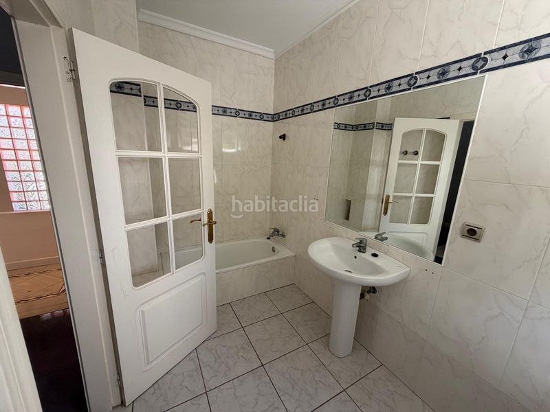 Foto d30e5f08-fc3c-4a56-bed4-d49e28654c87. Xalet amb aparcament piscina a Jacarilla