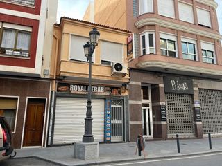 Duplex in Pueblo. Bonito dúplex en guardamar, 3 hab, 1 baño