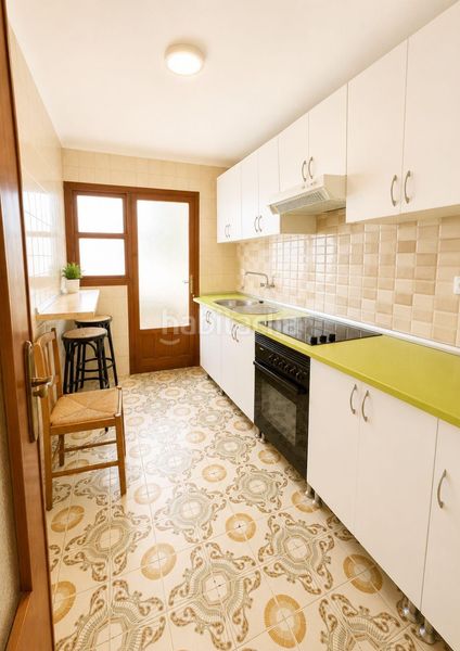 Foto e88cbd46-0611-4574-a30b-8c78639f6f8a. Apartament amb aparcament a Las Piscinas Naturales Torrevieja
