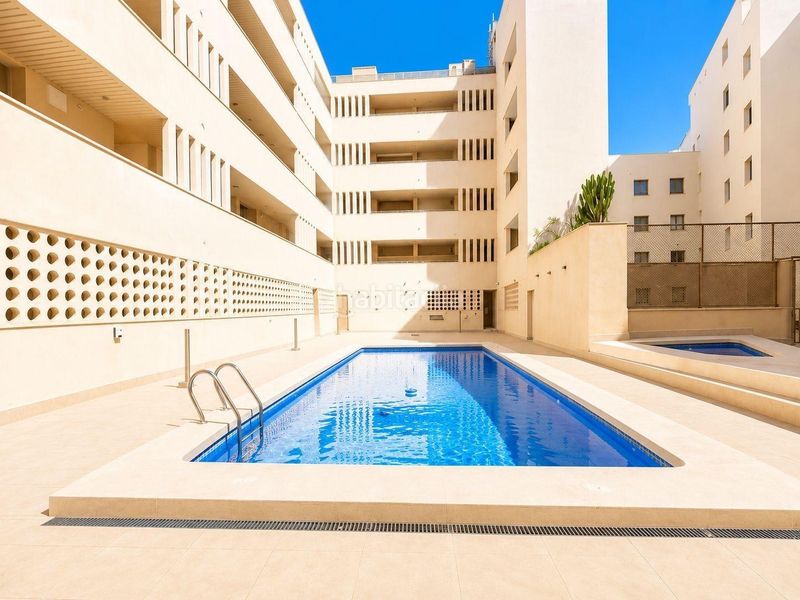 Foto f0efc924-0318-4e6d-8e36-a4c2c9b15678. Apartament amb aparcament a Las Piscinas Naturales Torrevieja