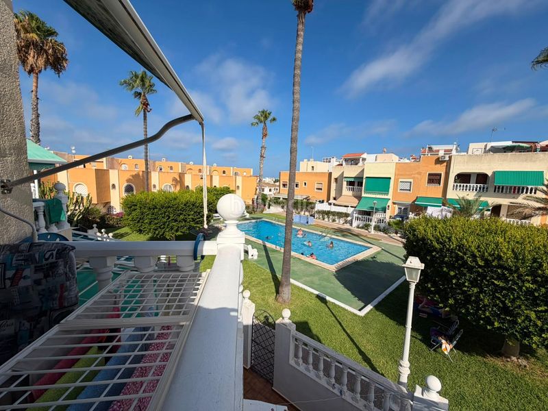 Foto edcd5cb5-0577-4f87-a6fa-fe7a192c9f54. Casa amb piscina a Torreblanca Torrevieja