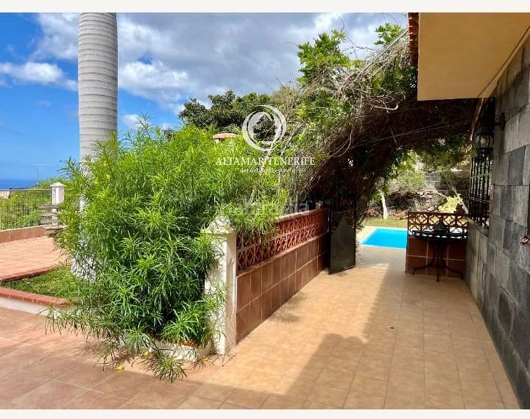 Foto 245460e6-b097-4bc3-af39-ff4f7ab93604. Casa amb aparcament piscina a Tamaimo - Arguayo Santiago del Teide