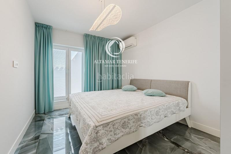 Foto 36171fa5-7172-4f74-b0fd-ea17f7c73e14. House with parking pool in Playa del Duque Adeje