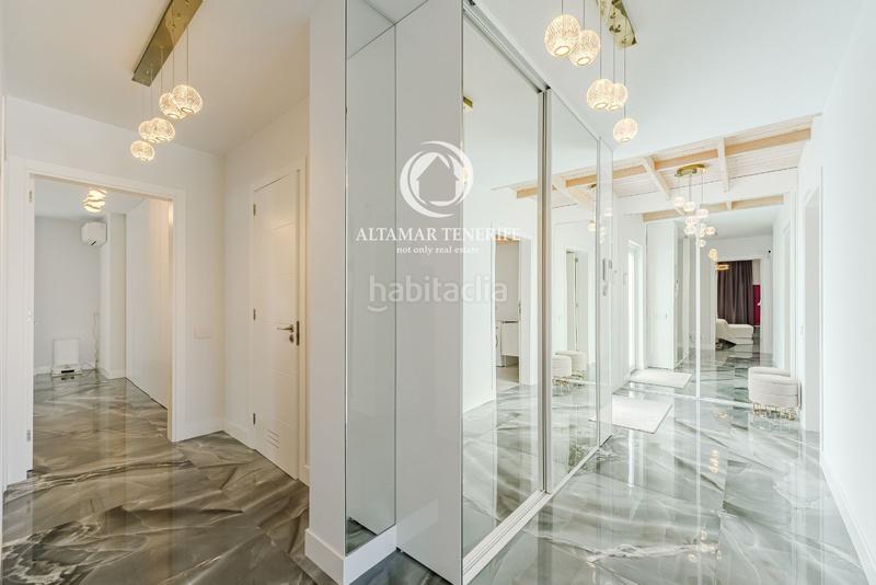 Foto 66eb3135-0e1b-4f6c-b402-3239106e6bac. House with parking pool in Playa del Duque Adeje