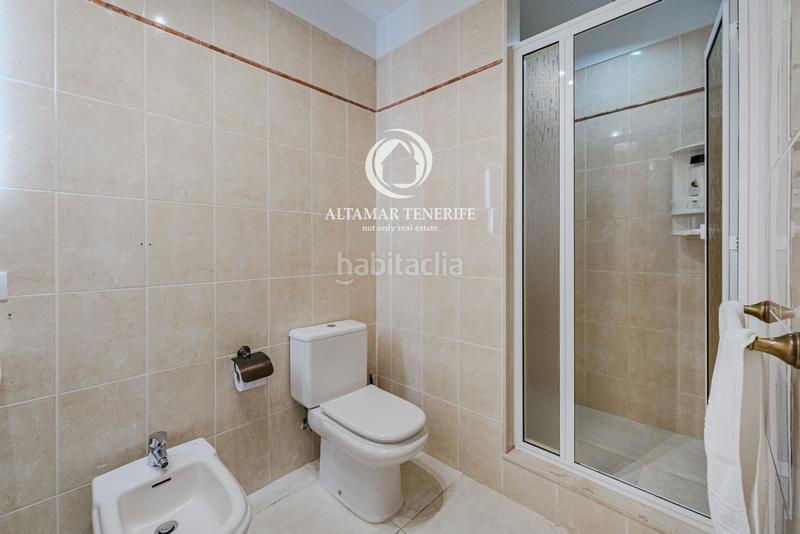 Foto 7ac1befe-eb63-448e-9963-d6ec67f6180c. House with parking pool in Playa del Duque Adeje