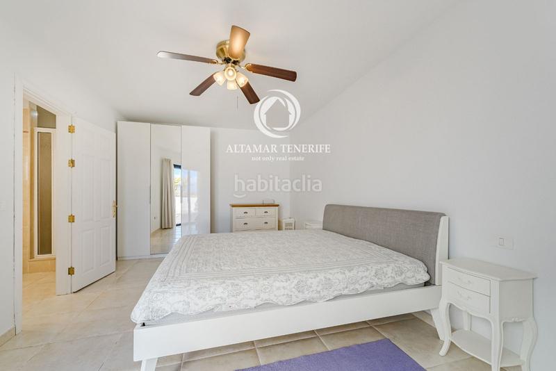 Foto e2b2cbc4-6416-4ba8-b157-723bb5841a61. House with parking pool in Playa del Duque Adeje