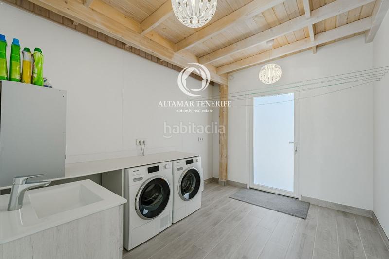 Foto edf3b3d9-48b4-4dc9-b4db-4dc16d104cdd. House with parking pool in Playa del Duque Adeje