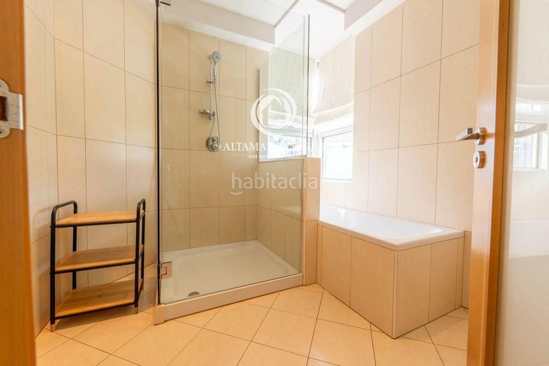 Foto 1123f92f-2e19-469a-a5b6-5950e11fb817. Casa amb aparcament piscina a Playa Fañabé Alto Adeje