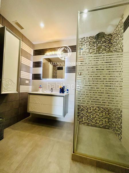 Foto 297996dc-6551-4e1b-86c7-f1bbcf01b704. Casa amb aparcament piscina a Playa Fañabé Alto Adeje