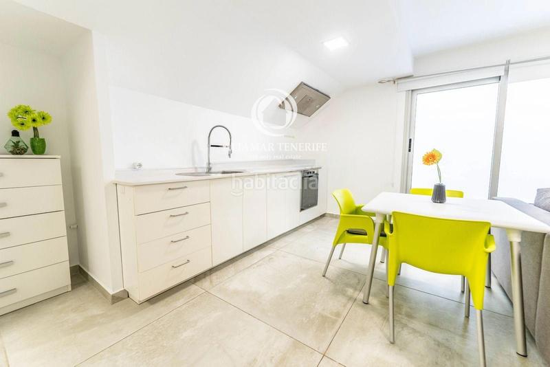 Foto 38785cf5-3fde-47ad-a4e6-509bfb399723. Casa amb aparcament piscina a Playa Fañabé Alto Adeje