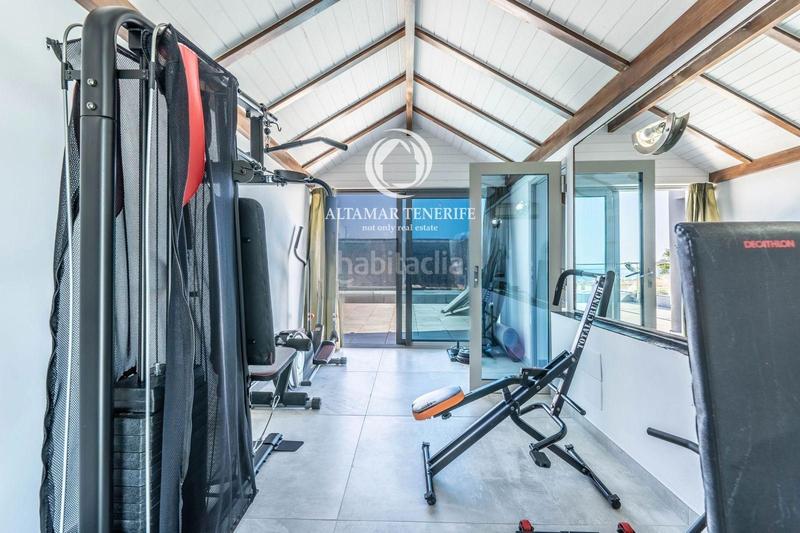 Foto 6299618e-2f95-411c-ade7-dc0c22374064. Casa amb aparcament piscina a Playa Fañabé Alto Adeje