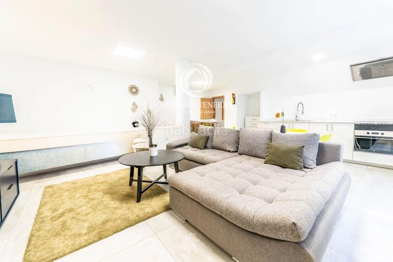 Foto 8997894e-fe3f-4e53-ae23-90aa33835de3. Casa amb aparcament piscina a Playa Fañabé Alto Adeje