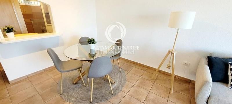 Foto cb0da770-962c-4f61-ba25-f600467bf47f. Appartement mit parking pool in Playa Fañabé Alto Adeje