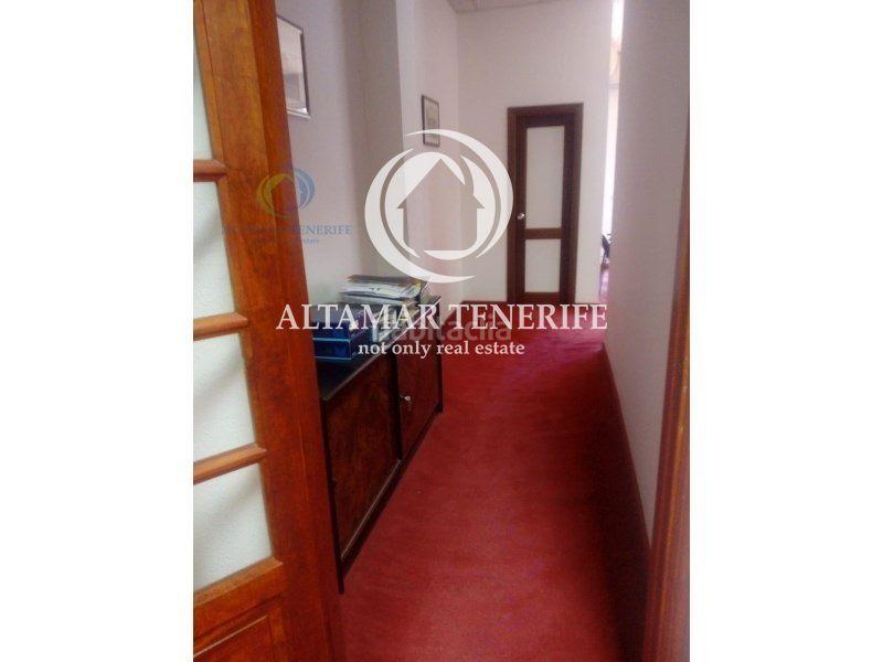 Foto 168f4c34-8191-4d4e-a8b9-8ac12bc23bba. Local commercial dans Los Cristianos Arona