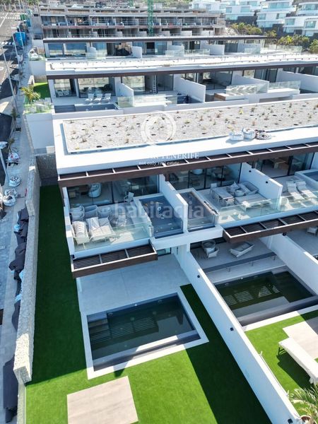 Foto e3b7da7c-dff1-40d8-8340-55dfa5950528. Apartament amb aparcament piscina a Marazul - Ricasa Adeje