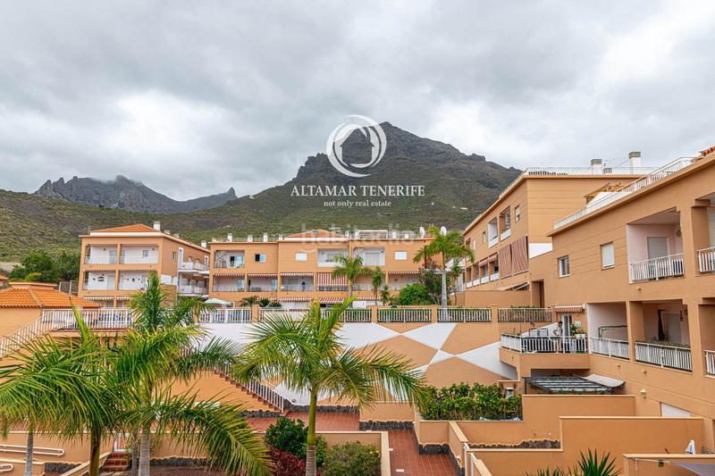 Foto 088087d0-74fe-48f3-a024-a5e43e02857d. Apartamento ático con espectacular terraza panorámica en costa el madroñal en Adeje
