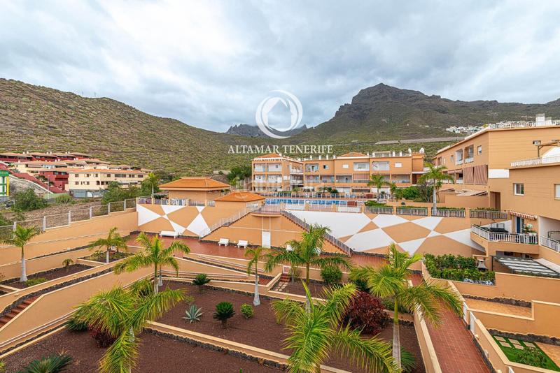 Foto 20c8b7d8-06df-4fe6-a671-563a10956a32. Apartamento ático con espectacular terraza panorámica en costa el madroñal en Adeje