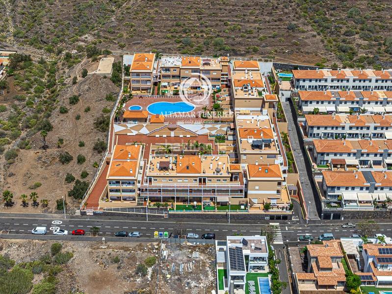 Foto 3a7d3828-dbe3-4078-b320-4e8e4293bb61. Apartamento ático con espectacular terraza panorámica en costa el madroñal en Adeje