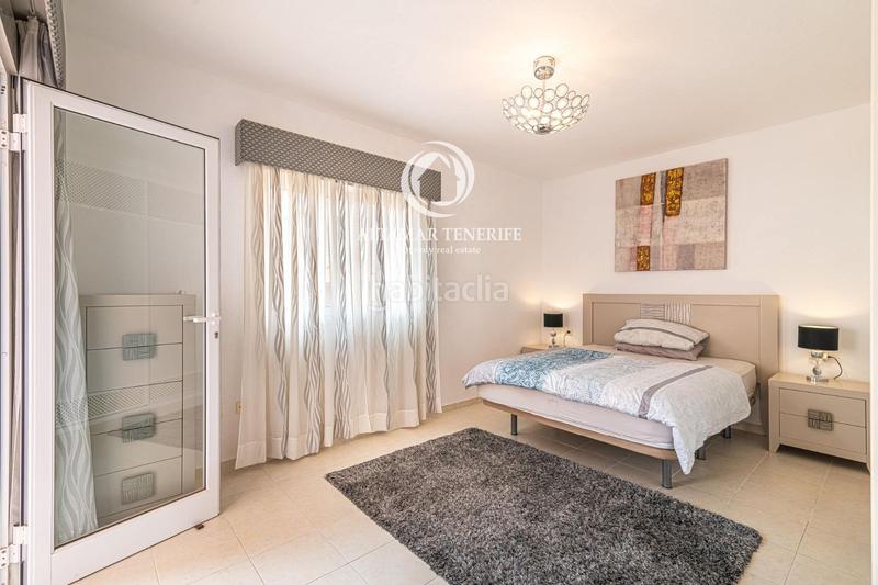Foto 6511ef6f-2d56-48b9-ae77-96e1fa29b74f. Apartamento ático con espectacular terraza panorámica en costa el madroñal en Adeje
