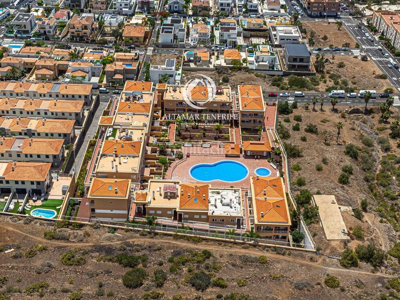 Foto c2a649b4-f748-4f4a-923f-29f754af1777. Apartamento ático con espectacular terraza panorámica en costa el madroñal en Adeje