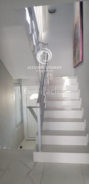 Foto e13f40d5-afc2-4e25-b7f5-5c8405864981. Casa adossada amb aparcament piscina a Playa Fañabé Alto Adeje