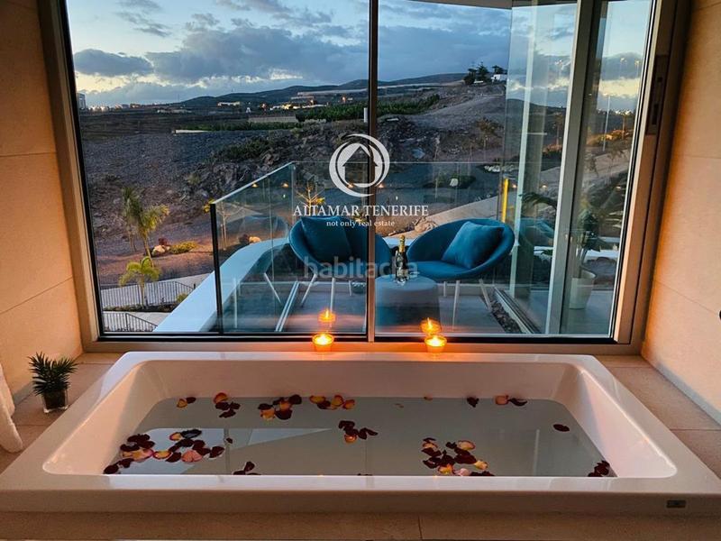 Foto fc1062ae-0f54-4749-9b03-40985e4bbc10. Maison avec parking piscine dans Callao Salvaje - Playa Paraíso Adeje