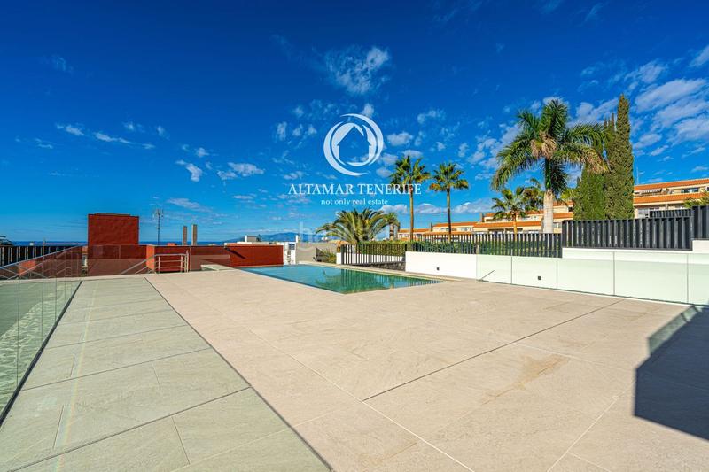 Foto 99b06e79-871f-4e39-aeac-fc0385d01850. House with parking pool in Playa Fañabé Alto Adeje