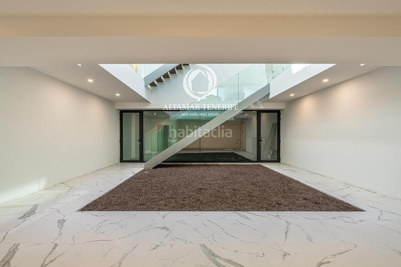 Foto c7a066e0-a102-44e5-8974-14b4d86e71de. House with parking pool in Playa Fañabé Alto Adeje