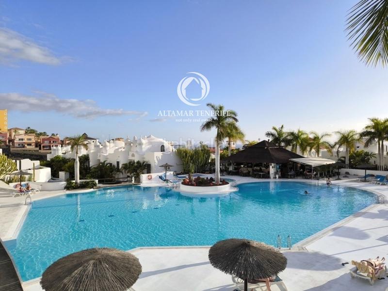 Foto 433b8d41-c588-4a85-814d-2ab1e3c49372. Apartamento  en playa paraíso con terraza, garaje y piscina comunitaria en Adeje