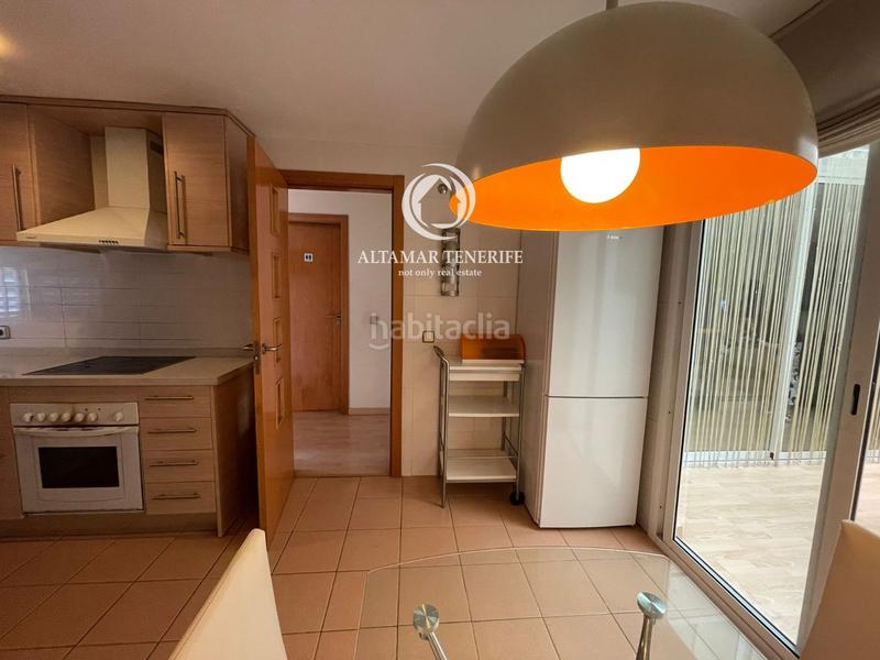 Foto 5359d208-e4eb-46cb-afe6-67edf0dd9b75. Casa a schiera con parcheggio piscina in Casco Urbano Adeje