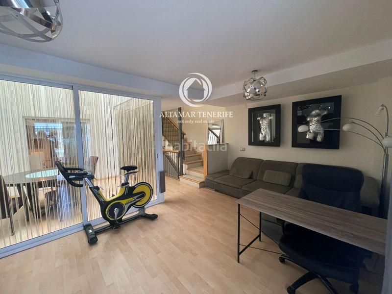 Foto 675c3dbc-c1b4-4b06-927f-8dc2b2405937. Casa a schiera con parcheggio piscina in Casco Urbano Adeje