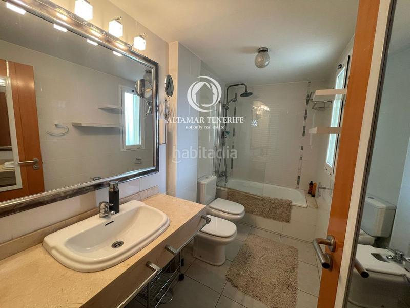 Foto 69fc00c5-fadb-44c7-baec-8d41d9430196. Casa a schiera con parcheggio piscina in Casco Urbano Adeje