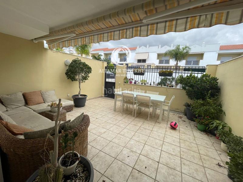 Foto a570796a-cb63-4df9-b0ae-c3a511618ae3. Casa a schiera con parcheggio piscina in Casco Urbano Adeje