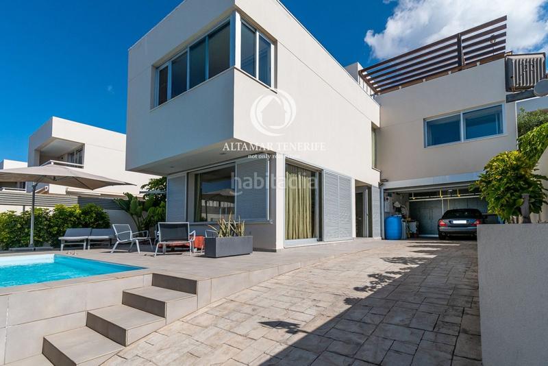 Foto af698999-21a1-4256-8fd0-0bcd7e4ec1a4. Casa amb aparcament piscina a Chayofa Arona