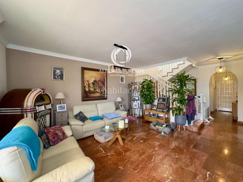 Foto 33f475d2-ae96-45c3-b616-e52a31ee5138. Casa a schiera con parcheggio piscina in Casco Urbano Adeje