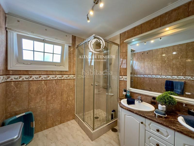 Foto 434ab9fc-2c19-4f47-aa71-ea6fb127deca. Casa a schiera con parcheggio piscina in Casco Urbano Adeje