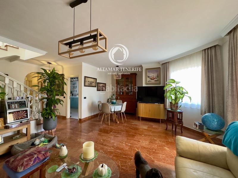 Foto 43fcb594-1366-43e1-a9d3-9022b02ec651. Casa a schiera con parcheggio piscina in Casco Urbano Adeje