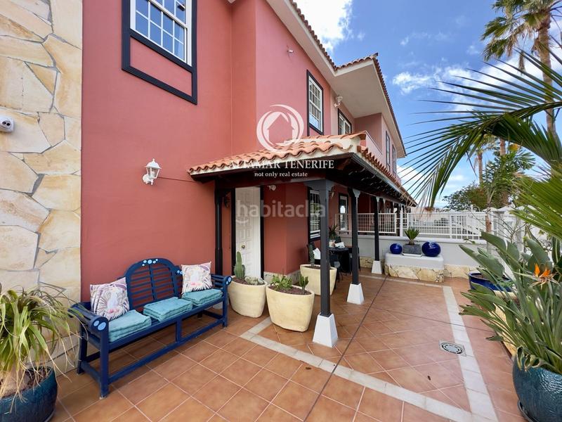 Foto 4e18b364-3246-426c-8fad-dab066a97005. Casa a schiera con parcheggio piscina in Casco Urbano Adeje