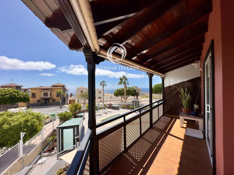 Foto 5be0ef53-3636-4281-ac54-c967ec9262fe. Casa a schiera con parcheggio piscina in Casco Urbano Adeje