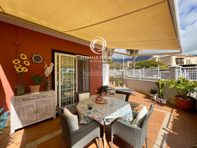 Foto aede7812-5680-452c-98ea-d735e1e6c4ab. Casa a schiera con parcheggio piscina in Casco Urbano Adeje