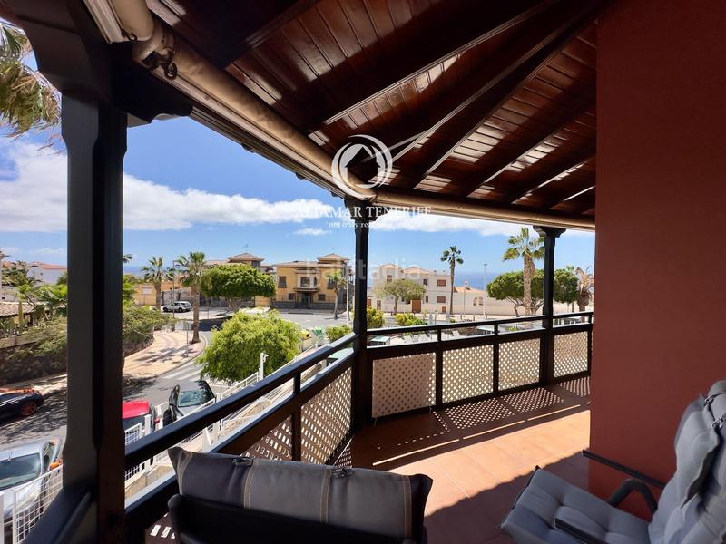 Foto b4256a4d-82cd-4cc2-a19a-ded5bcc1a6e0. Casa a schiera con parcheggio piscina in Casco Urbano Adeje