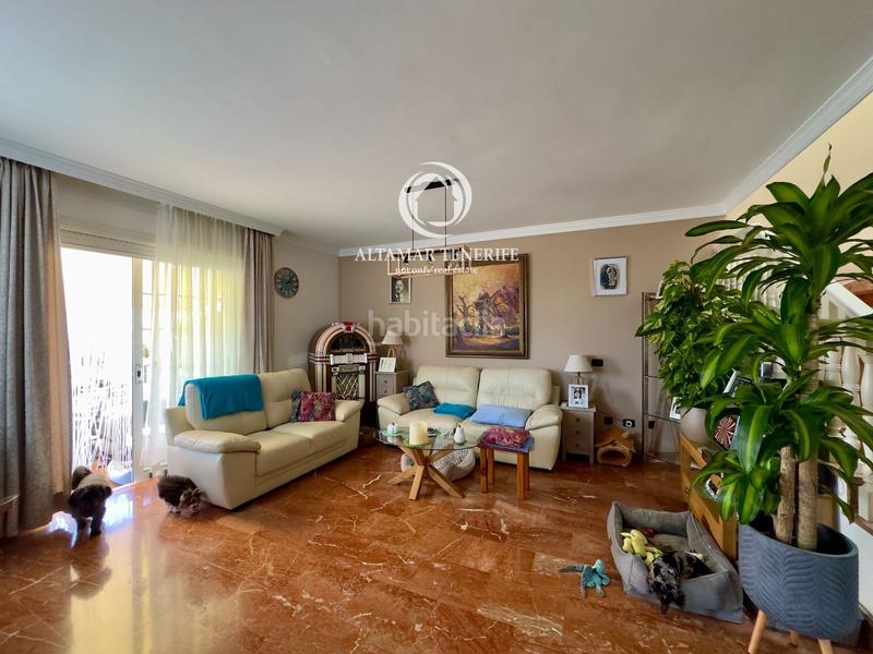 Foto d59c073d-d61d-4e84-858a-fc458d2bba0f. Casa a schiera con parcheggio piscina in Casco Urbano Adeje