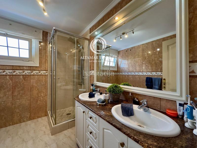 Foto da927bc5-3b12-46f3-9e38-b59421d61960. Casa a schiera con parcheggio piscina in Casco Urbano Adeje