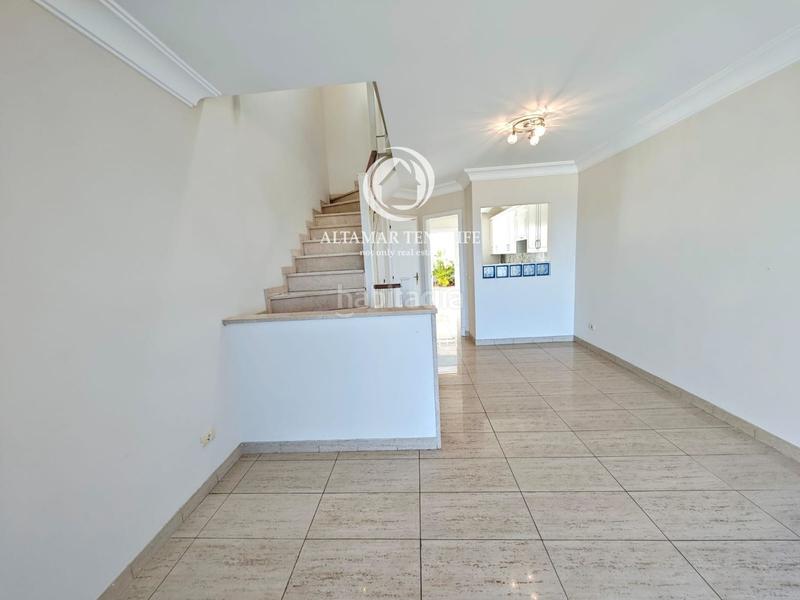 Foto 69a1a396-1cba-4ca7-b123-7de12e3823df. Casa adossada amb aparcament a Chayofa Arona