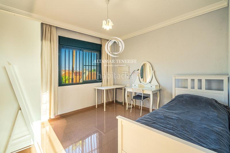 Foto 7c091a4d-58da-4e50-ab6f-191c6eeeb06c. Appartement avec parking piscine dans Playa del Duque Adeje