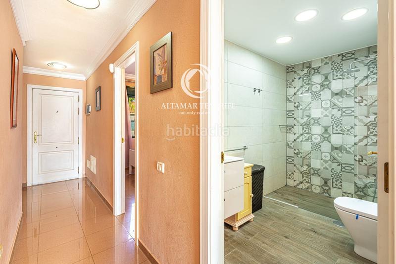 Foto b07c03b5-90a0-4cd2-bca4-e6cb19f5492c. Appartement avec parking piscine dans Playa del Duque Adeje