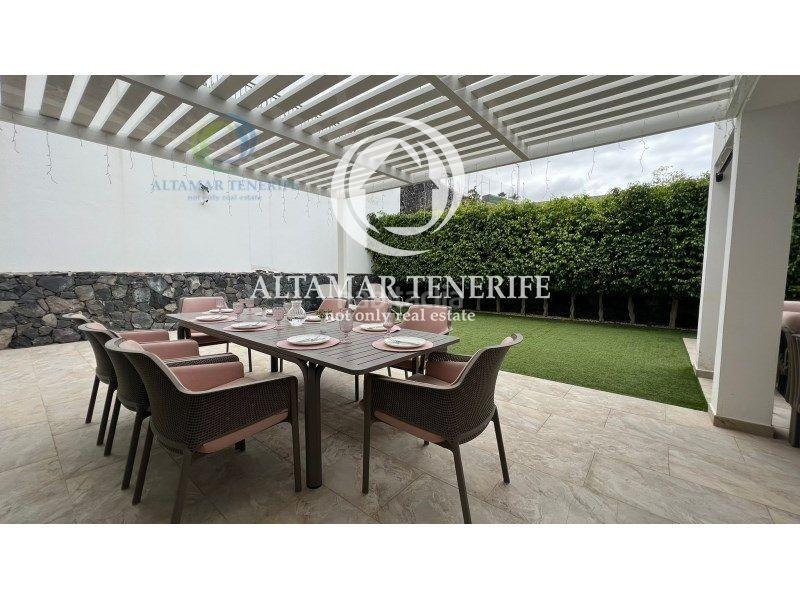 Foto ea6046a7-8dfe-47d3-a6d1-4e777d0e7702. Apartament amb aparcament a La Caleta Adeje