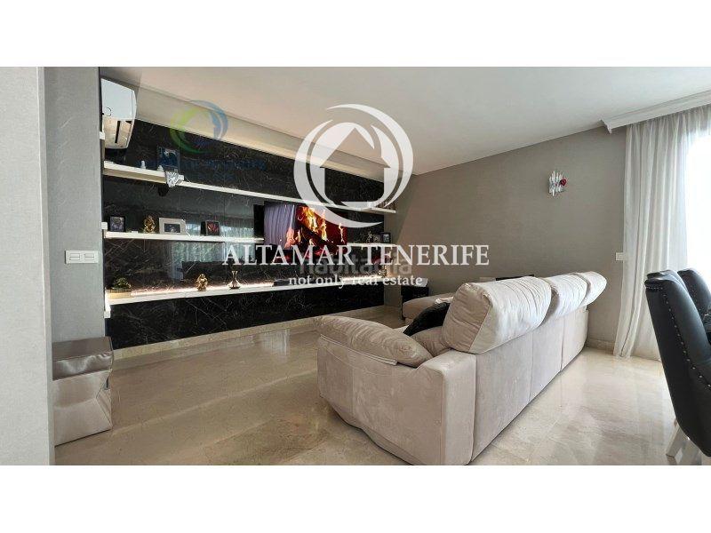 Foto f4ed8721-9d47-4626-b8ec-c125f31ea288. Apartament amb aparcament a La Caleta Adeje