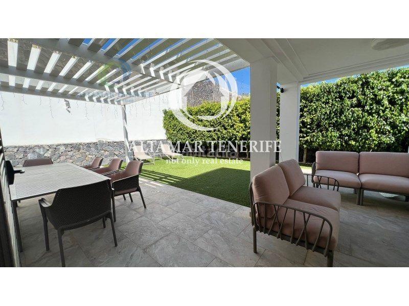 Foto fe9e92b9-7fdc-4d22-8482-5fd3188dfea1. Apartament amb aparcament a La Caleta Adeje